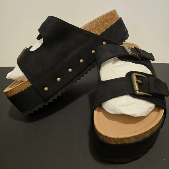 JUSTFAB Black Platform Sandals Slip On Flat Shoes Casual Summer Vacay Size 9 - Picture 1 of 14